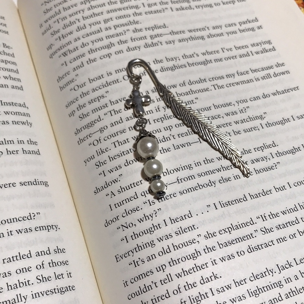 Metal Feather Hook Bookmark w/Metal Cross Bead & 3 White Glass Beads w/Bead Cap - Picture 3 of 9